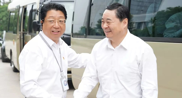 國(guó)務(wù)院國(guó)資委黨委書(shū)記、主任郝鵬蒞臨物產(chǎn)中大旗下浙江中大元通特種電纜有限公司檢查指導(dǎo)